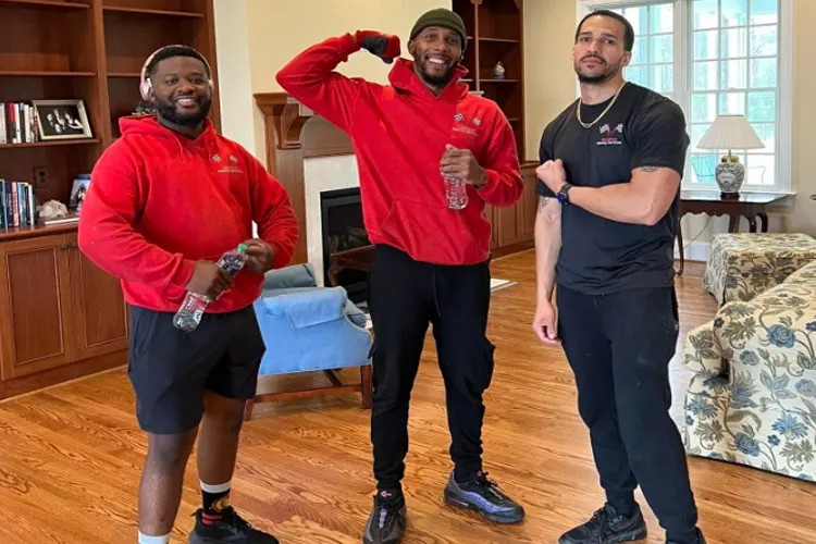 Bay Colony moving team